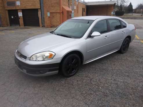 !!CLEAN!!! RUNS GREAT!! 2011 CHEVY IMPALA - cars & trucks - by owner... for sale in milwaukee, WI