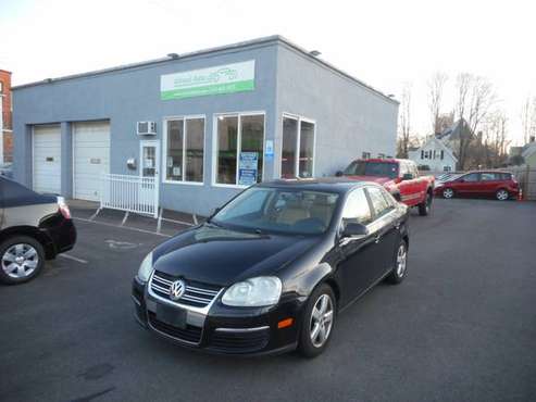 2008 VW JETTA 2.5 SE AUTOMATIC, SUNROOF. - cars & trucks - by dealer... for sale in Whitman, MA