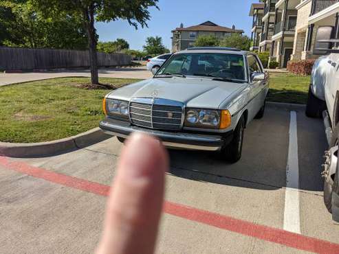 mercedes benz 300CDT 1985 for sale in Fort Worth, TX