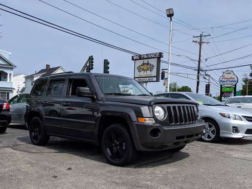 2015 Jeep Patriot with only 58,282 Miles - cars & trucks - by dealer... for sale in Worcester, MA