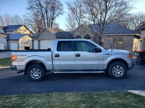 2012 Ford F-150 Super Crew Cab XLT 4X4 4WD Great Shape - cars &... for sale in Saint Paul, MN