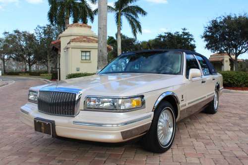 1996 Lincoln Town Car Tour Edition - - by dealer for sale in Royal Palm Beach, FL