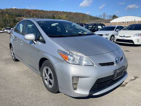 2012 Toyota Prius III Hybrid - Hatchback - Up to 50MPG - cars & for sale in ENDICOTT, NY