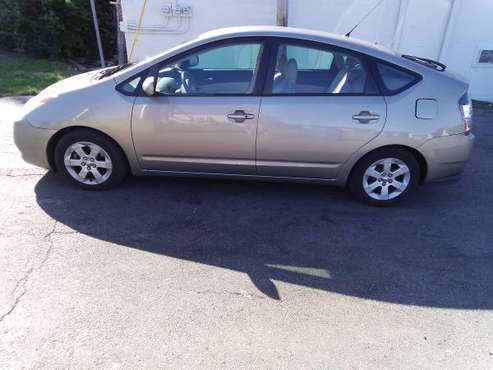 2005 toyota prius only 147,000 miles every option heated leather seats for sale in Columbus, OH