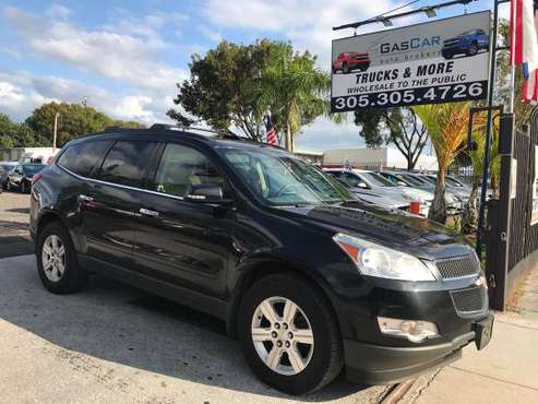 2011 Chevy Traverse AWD LT * FINANCING AVAILABLE - cars & trucks -... for sale in Miami, FL