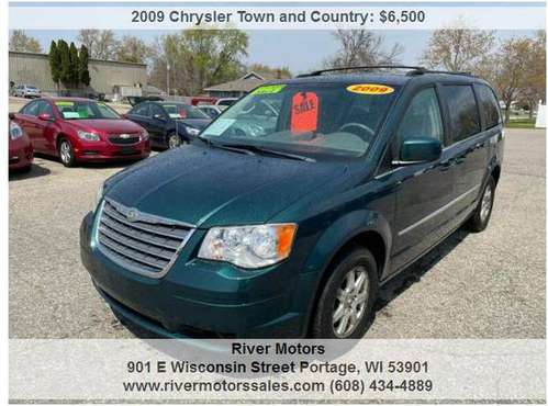 2009 Chrysler Town and Country Touring 4dr Mini Van for sale in Portage, WI