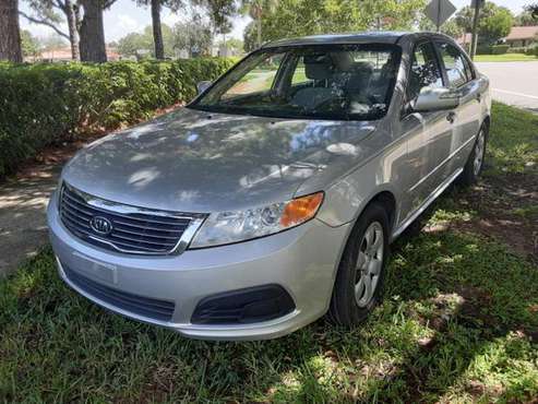 2009 Kia Optima. 109K miles. Best offer. Exceptional cond, must sell... for sale in Clearwater, FL