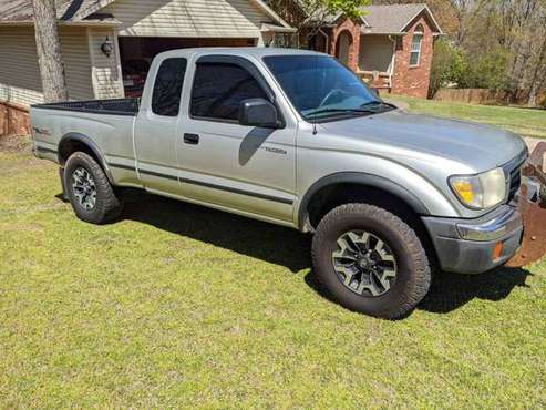 2000 Toyota Tacoma SR5 V6 TRD Off Road Access Cab Longbed manual for sale in Fayetteville, AR