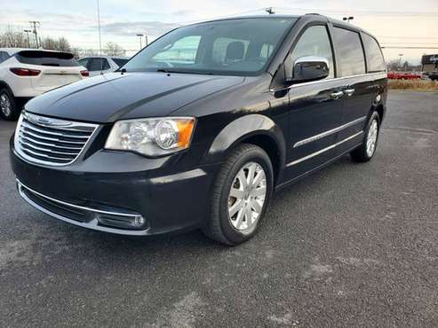 2012 Chrysler Town and Country L Edition nav DVD 83k - cars & trucks... for sale in Clyde, NY