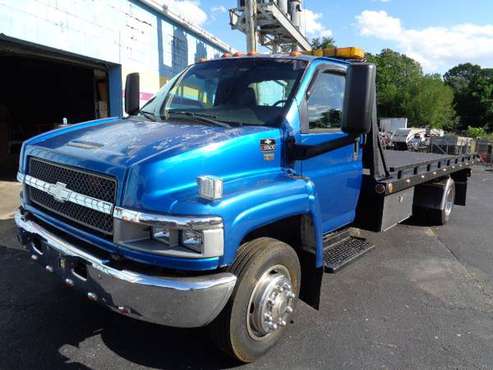 05 GMC Rollback - ****REDUCED**** - cars & trucks - by owner -... for sale in Hartsville, TN