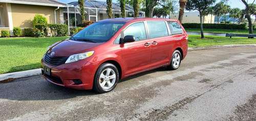 Toyota Sienna 2011 - cars & trucks - by owner - vehicle automotive... for sale in West Palm Beach, FL