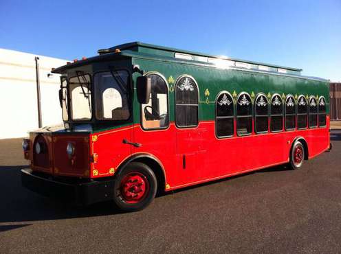 2005 Supreme StarTrans Trolley Bus/Perfect for a Food Truck - cars & for sale in Minneapolis, MN