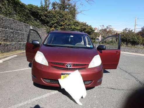 2006 Toyota sienna - cars & trucks - by owner - vehicle automotive... for sale in STATEN ISLAND, NY