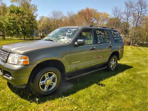 04 explorer 6cyl 4wd with third row 70k for sale in Wallkill, NY