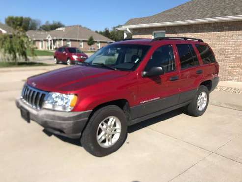 Jeep Grand Cherokee 4x4 Reliable and Ckean for sale in Terre Haute, IN