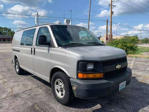 RUNS AND DRIVES GREAT 2006 CHEVY CARGO VAN for sale in Osage Beach, MO
