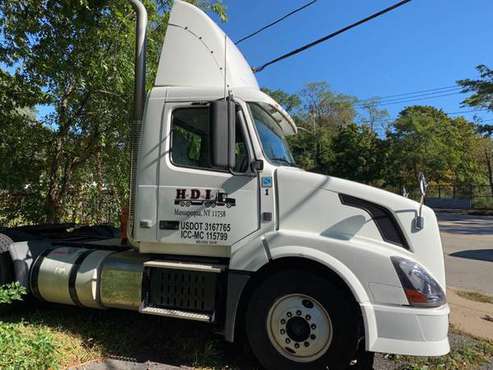 2012 *Volvo* *VNL-64300 D-13 TANDEM AXLE* *READY FOR WO for sale in Massapequa, NY