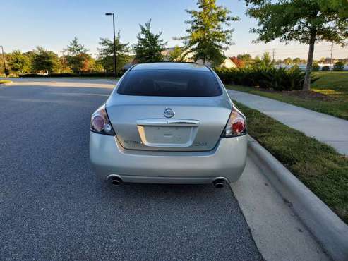 09 Nissan altima - cars & trucks - by dealer - vehicle automotive sale for sale in Greensboro, NC