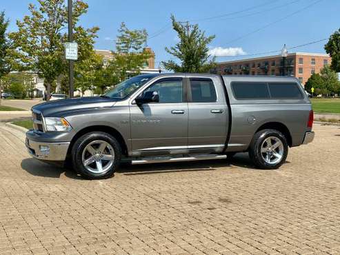 2011 RAM 1500 Big Horn 5.7L V8 4WD - cars & trucks - by dealer -... for sale in Aurora, IL