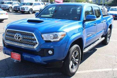 2017 TOYOTA Tacoma TRD Sport 4D Double Cab for sale in Seaford, NY