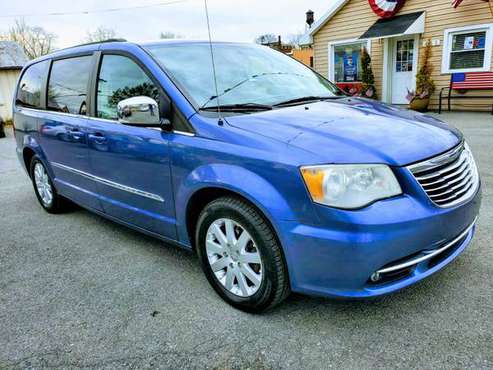 2011 CHRYSLER TOWN & COUNTRY TOURING-L⭐ + 6 MONTH WARRANTY - cars &... for sale in Front Royal, VA
