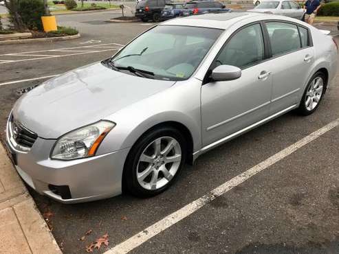 2008 NISSAN MAXIMA SL ... FULLY LOADED .. LOW MILES .. RUNS GREAT ... for sale in New Britain, CT