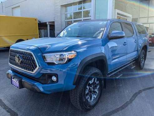 2019 TOYOTA TACOMA DOUBLE CAB 4X4 TRD OFF ROAD MANUAL TRANS/SUNROOF... for sale in Rockford, IL