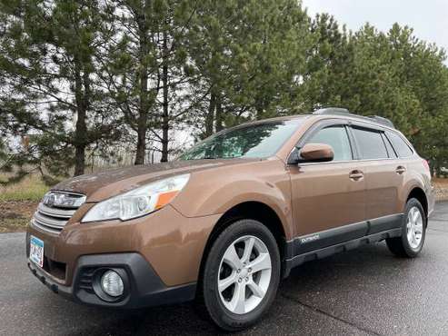 2013 SUBARU OUTBACK 2 5 PREM AWD 6 SPEED ROOF SUPER CLEAN! - cars & for sale in Minneapolis, MN