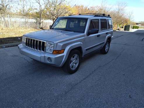 2006 Jeep Commander 4x4 with third row seating - cars & trucks - by... for sale in Indianapolis, IN