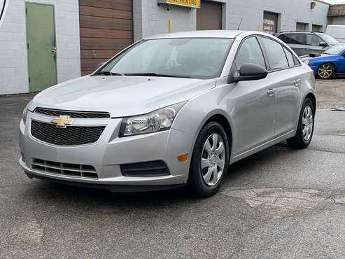 2013 Chevrolet Cruze LS CLEAN w/ONLY 84k Miles, Nice Cruze! for sale in Wyoming , MI