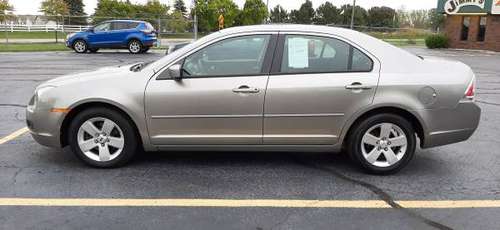 2009 FORD FUSION SE - cars & trucks - by dealer - vehicle automotive... for sale in Rockwood, MI