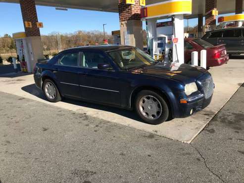 06 Chrysler 300 drives like new - cars & trucks - by owner - vehicle... for sale in Charlotte, NC