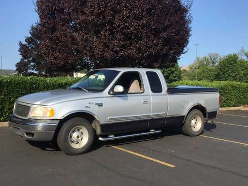 2000 Ford F150 for sale in Roseburg, OR