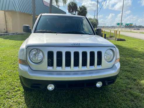 Jeep Patriot 2011 - cars & trucks - by owner - vehicle automotive sale for sale in Hialeah, FL