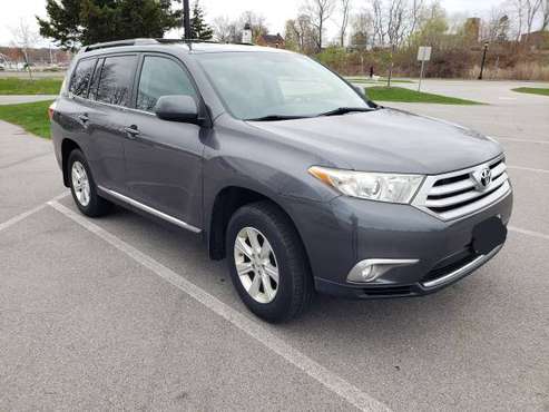 2011 Toyota Highlander for sale in Rochester , NY