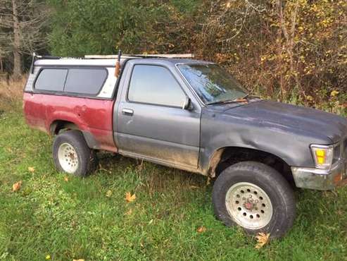 1992 Toyota pickup for sale in Carson, OR
