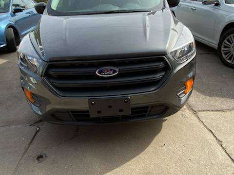 2018 Ford escape/ very clean for sale in Hazel Park, MI