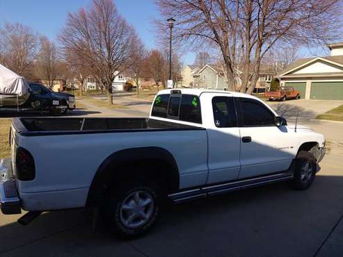 1998 Dodge Dakota for parts Reduced 750 firm - - by for sale in Lincoln, NE