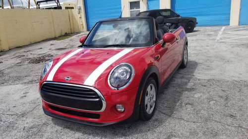 2019 mini cooper convertible only 15, 000 miles Automattic - cars & for sale in Fort Lauderdale, FL