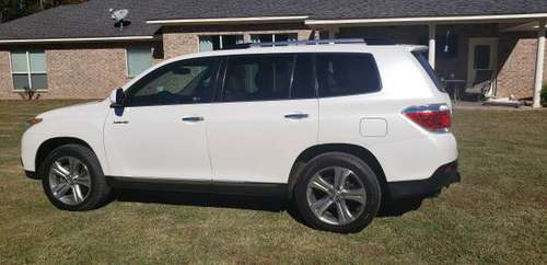 REDUCED - 2011 Toyota Highlander Limited - cars & trucks - by owner... for sale in Gladewater, TX