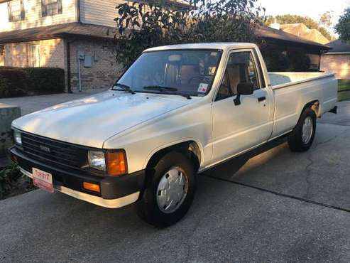 Toyota PU w/ 39,670 mi - cars & trucks - by owner - vehicle... for sale in Metairie, LA