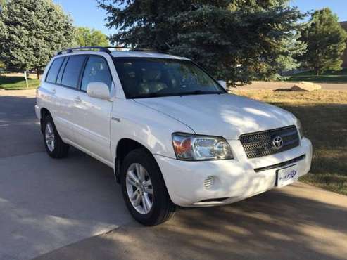 2006 TOYOTA HIGHLANDER Hybrid 4WD 4x4 V6 Third 3rd Row 114month_0down for sale in Frederick, CO