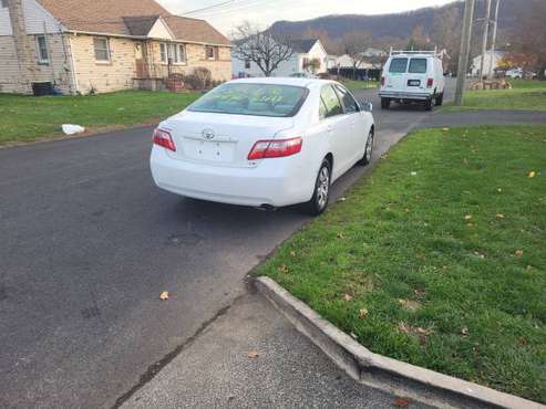 2008 Toyota Camry le - cars & trucks - by owner - vehicle automotive... for sale in hudson valley, NY