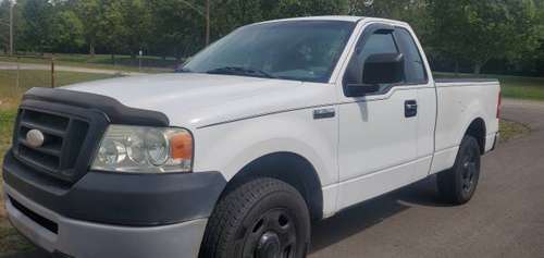06 FORD F-150 SHORTBED XL- V6 AUTO AIR NICE MATCHING TIRES, RUNS... for sale in Miamisburg, OH