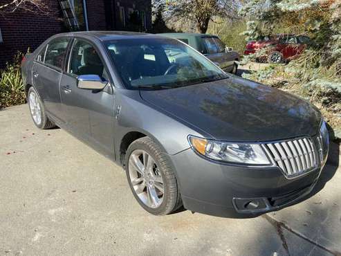 2010 Lincoln MKZ 30,000 actual miles beautiful shape - cars & trucks... for sale in Canton, MI