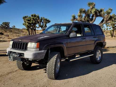 96 Jeep Grand Cherokee 4 x 4 - cars & trucks - by owner - vehicle... for sale in pioneertown, CA