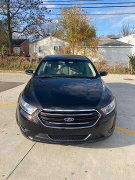 BEAUTIFUL 2013 Ford Taurus AWD - cars & trucks - by owner - vehicle... for sale in Madison Heights, MI