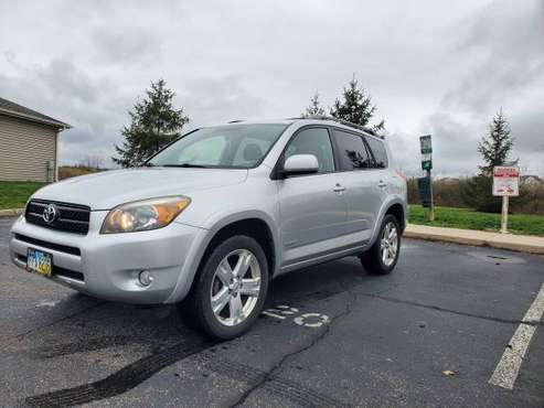 2007 Toyota Rav4 - cars & trucks - by owner - vehicle automotive sale for sale in West Chester, OH