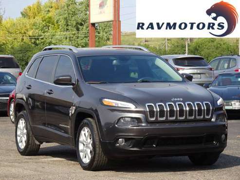 2016 Jeep Cherokee Latitude 4dr SUV 40192 Miles - cars & trucks - by... for sale in Burnsville, MN