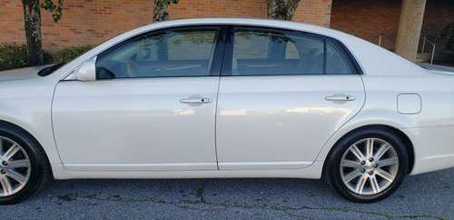 2007 Toyota Avalon One Owner Like NEW! for sale in Baton Rouge , LA